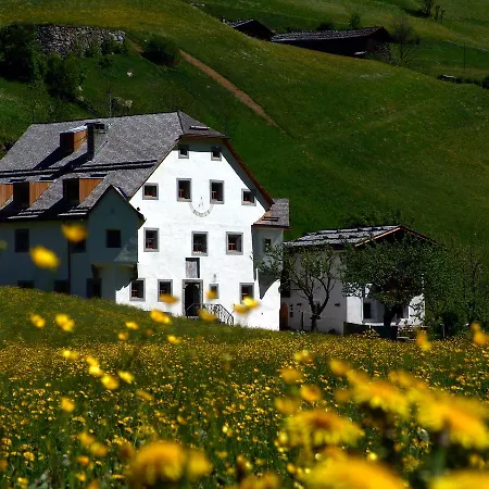 Ansitz Bergrichter Aparthotel 3*