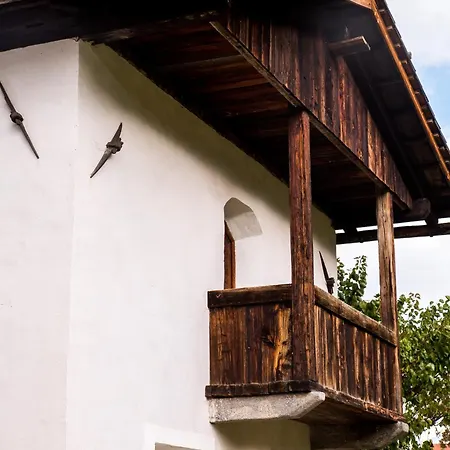 Ansitz Bergrichter Aparthotel Cadipietra